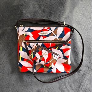 VGUC Kate Spade Jackson Tropical Toss Top Zip Crossbody & Matching Wallet 😊